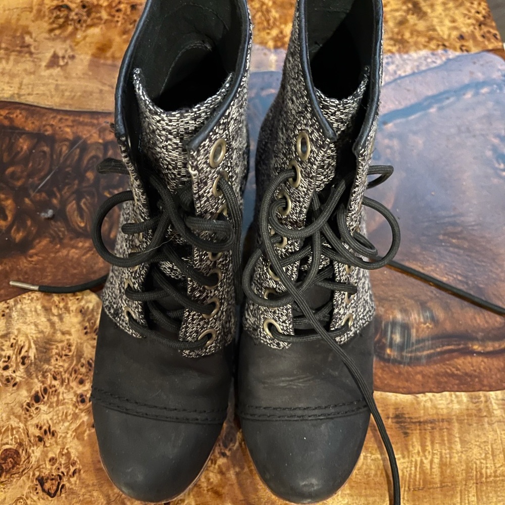 Sorel wedge boots